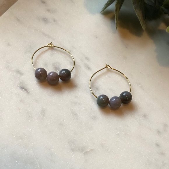 The Poppy in Neutral Grey- Dainty Hoop w/ Beads - Picture 2 of 5